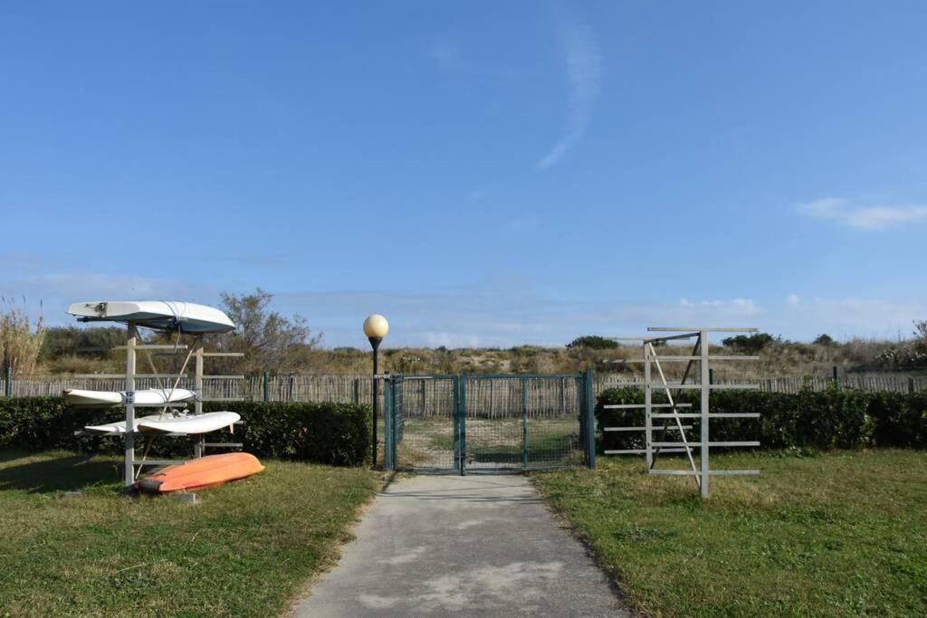 Les Goelettes - Appartement En Rdc Avec Acces Direct A La Plage Saint-Cyprien  Exterior foto