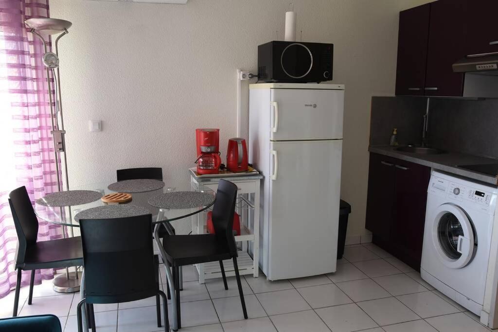 Les Goelettes - Appartement En Rdc Avec Acces Direct A La Plage Saint-Cyprien  Exterior foto